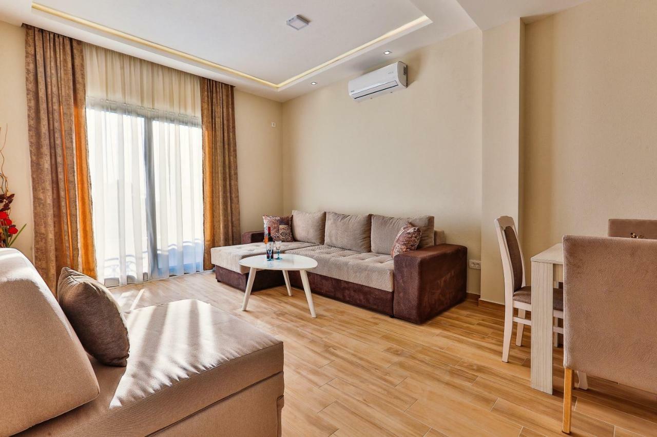 Apolon Apart Šušanj Exterior foto